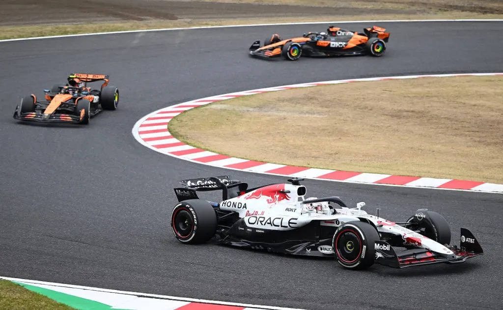 Verstappen primero, seguido de Norris y Piastri en el GP de Japón (Getty Images).