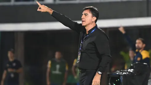 Gustavo Quinteros no la pasa bien en Gremio.