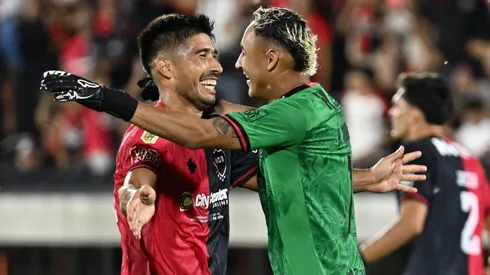 Keylor Navas le dio mucho mérito al DT, quien fue un delantero que mostró su potencia goleadora en Chile hace más de dos décadas.