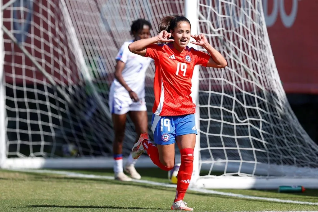 Vaitiare Pardo anotó para la Selección Femenina en amistoso con Haití (Carlos Parra/Comunicaciones FFCH)