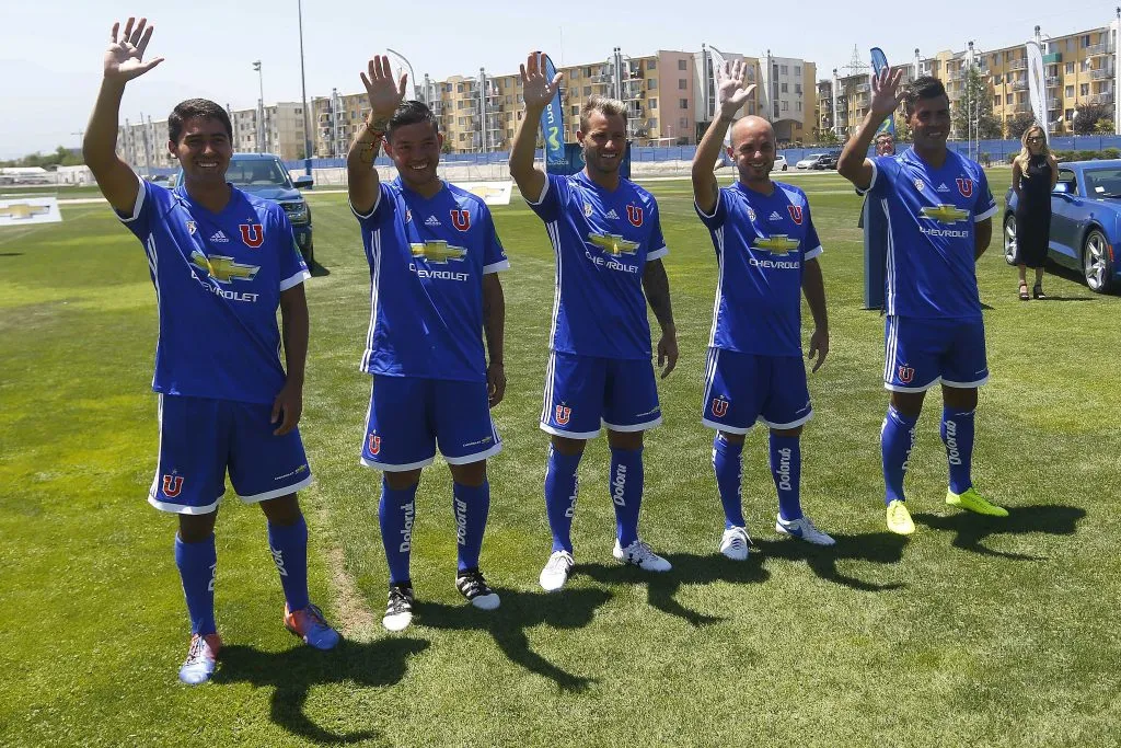 La presentación de Gastón Fernández en U de Chile. Foto: Karin Pozo/Photosport