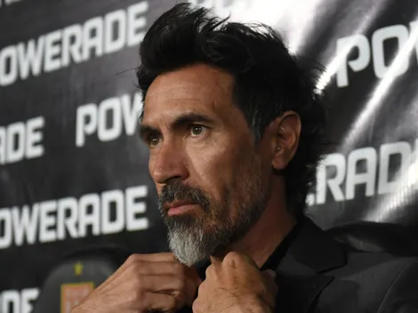 "No ocupo WhatsApp": La particular receta del DT de Estudiantes