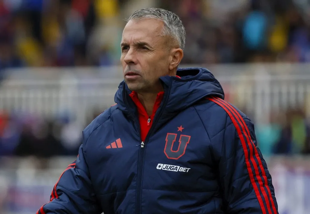 El DT de la U se llevó una palta de regalo en Quillota tras el duelo ante Magallanes.