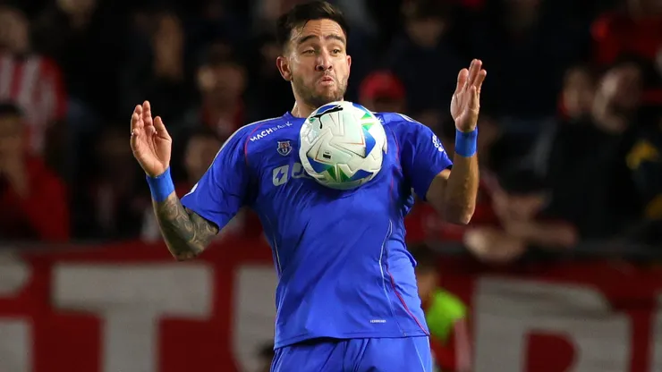 Matías Zaldivia definió de chilena el gol del triunfo de la U.