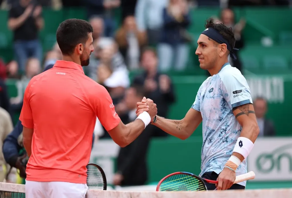 Novak Djokovic y Alejandro Tabilo en el Masters de Montecarlo (Getty Images).