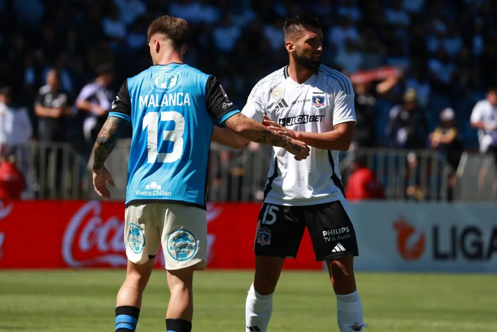 Emiliano Amor toma camiseta de titular en la formación de Colo Colo ante Fortaleza. Foto: Photosport.