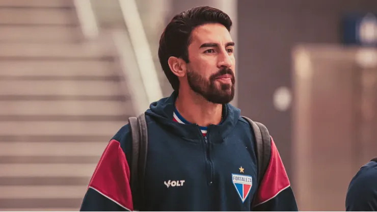 Juan Martín Lucero llegó junto a Fortaleza a Santiago de Chile.