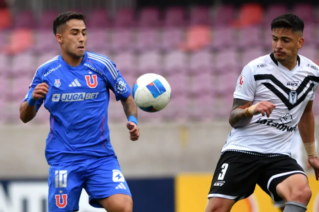 Lucas Assadi pierde terreno en Universidad de Chile al quedar fuera del Superclásico. Foto: Alejandro Pizarro Ubilla/Photosport