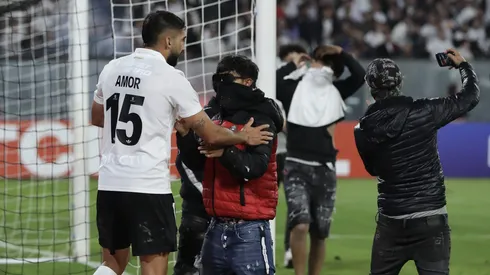 Amor evito que hinchas golpearan a jugadores de Fortaleza, posiblemente a Lucero.