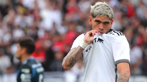 En Argentina sacaron al baile a Carlos Palacios tras escándalo en Colo Colo