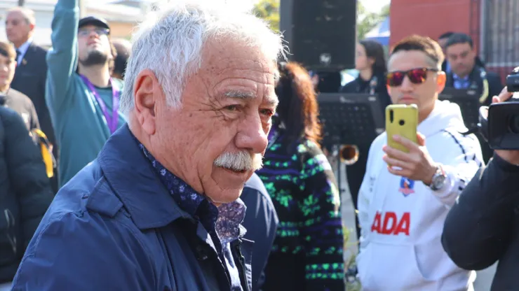 Carlos Caszely se refirió a la muerte de dos hinchas de Colo Colo en la Copa Libertadores.