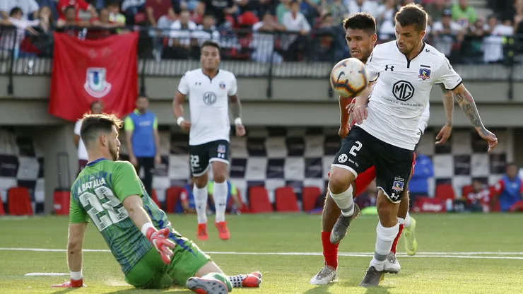 Augusto Batalla enfrenta a Gabriel Costa en un duelo entre La Calera y Colo Colo.