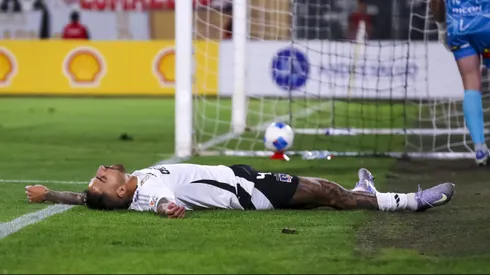 Colo Colo puede ver sus sueños coperos caer.