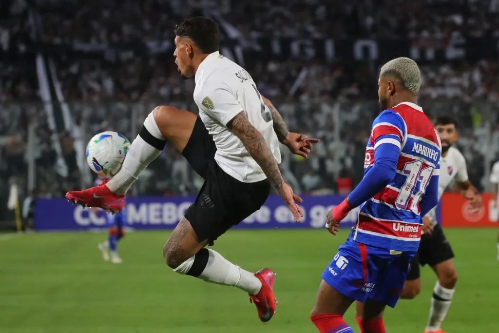 Dardos de Guarello para Saldivia por polémico video cantando contra la U en el funeral de hincha albo.