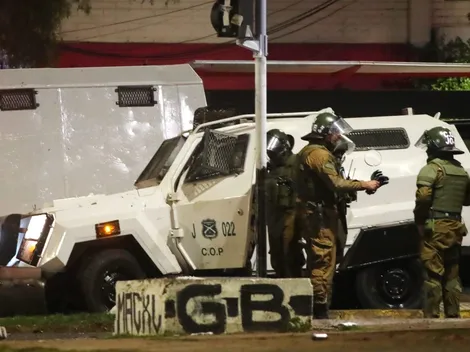 Periodista acusa "situación descontrolada" de Carabineros en el Monumental