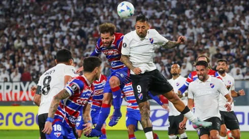 Colo Colo y Fortaleza no pudieron terminar su partido por la Copa Libertadores.