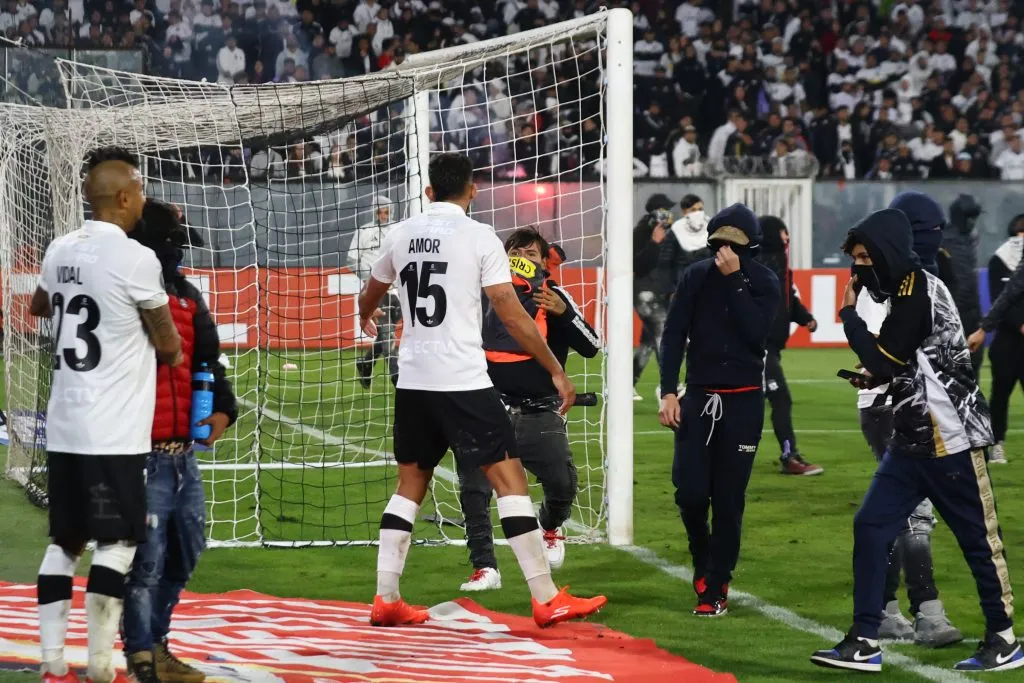 Los incidentes en el estadio Monumental. (Photo by Marcelo Hernandez/Getty Images)