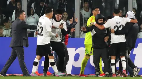 La Conmebol dio por cancelado el partido de Colo Colo ante Fortaleza y ya sancionó preliminarmente a los albos.