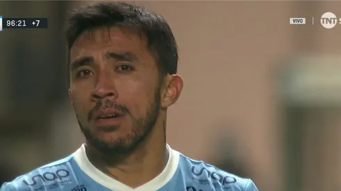 Edson Puch terminó muy acongojado en la derrota por 2-0 de los Dragones Celestes ante el Tomate Mecánico.