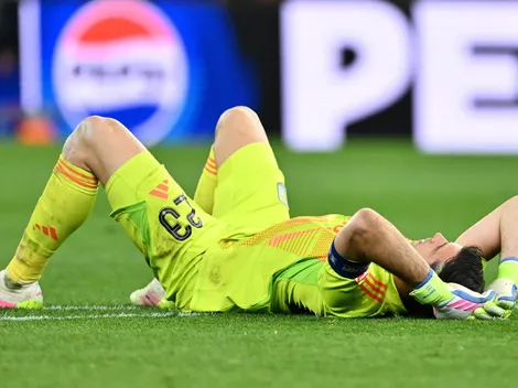 Dibu Martínez paga caro la chambonada: PSG a semis de Champions