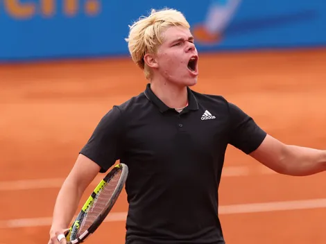 Tenista chileno celebra histórico triunfo a lo "Jesucristo"