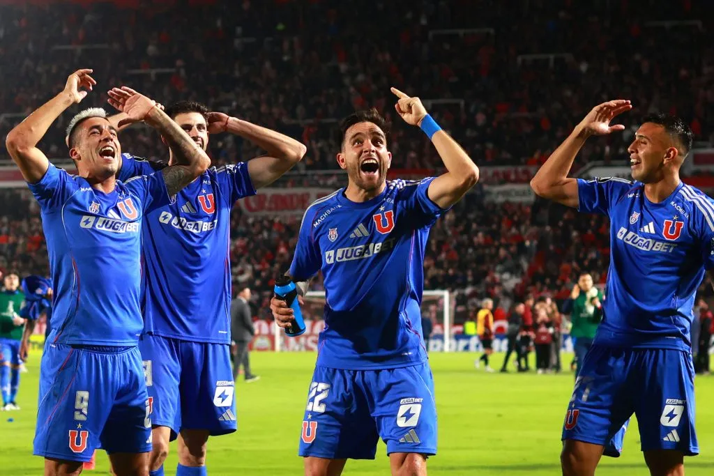 La Copa Libertadores se rinde al Matías Zaldivia “de selección” tras victoria de la U en Argentina.