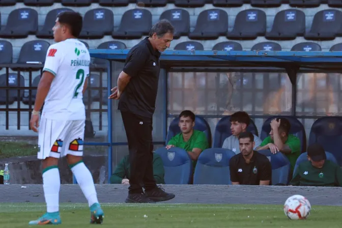 Mario Salas llegó en 2025 a Deportes Temuco tras dirigir a Ñublense en 2024. (Eduardo Fortes/Photosport).