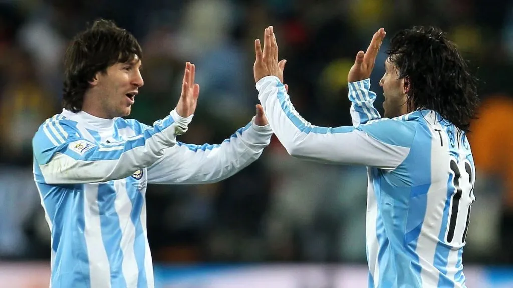 Tevez quiere a Messi en su partido de despedida