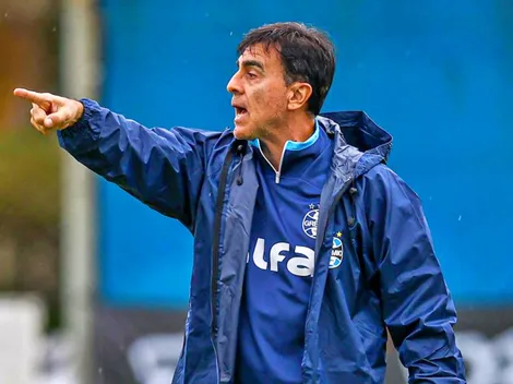 ¿Se acerca a Chile? Gustavo Quinteros es despedido en Gremio