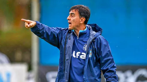 Gustavo Quinteros ya no es más el DT de Gremio.