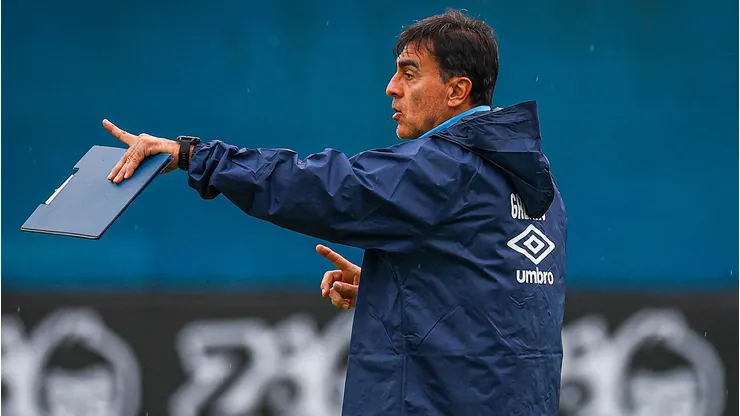 Gustavo Quinteros fue despedido en Brasil