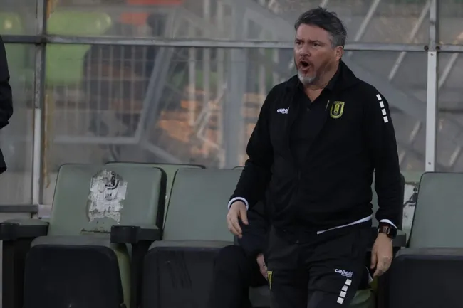 Marcelo Oyarzún estará en el cuerpo técnico de Fernando Díaz. (Andres Pina/Photosport).