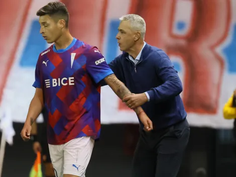 Tiago Nunes se da vuelta la chaqueta con Alfred Canales en la UC