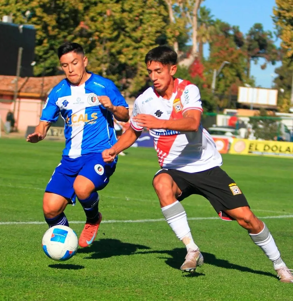 Curicó Unido fue local ante Santa Cruz por Primera B en… ¡Santa Cruz! (Curicó Unido)