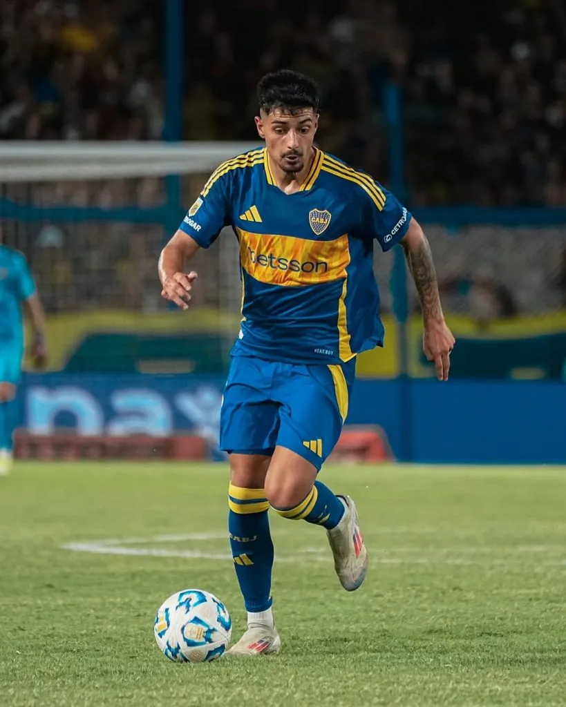 Williams Alarcón puede a jugar por Boca Juniors en poco más de un mes (Instagram)