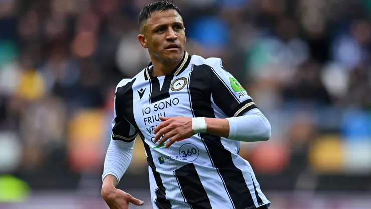 Alexis Sánchez jugando por Udinese.