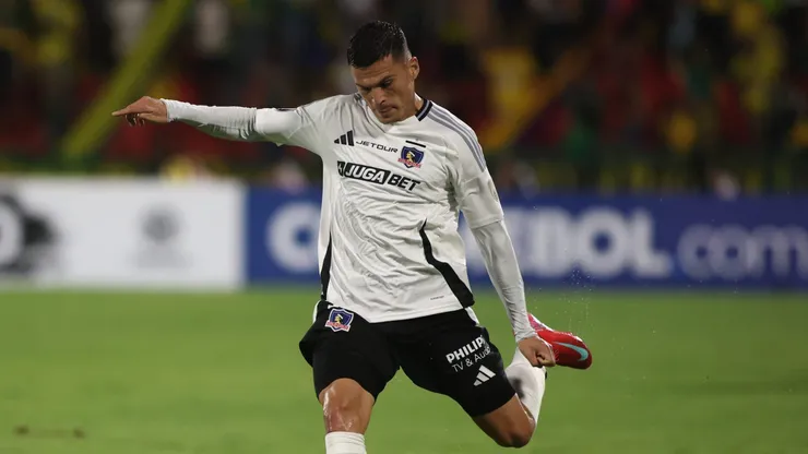 Colo Colo enfrenta a Racing este martes en el Monumental