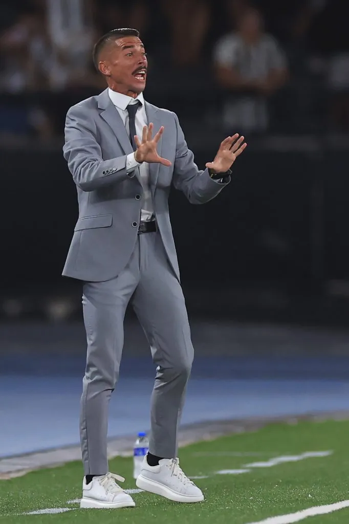 Diego Merino, DT de Carabobo, tuvo tremendos elogios para la U. Foto: Getty Images