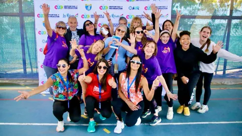 Juvenal Olmos compartió con vecinos deportistas en La Reina