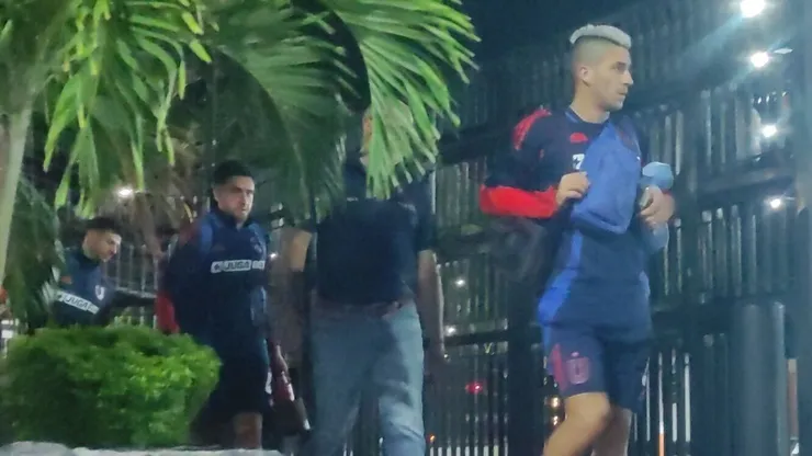 El plantel de la U en el hotel en Venezuela.