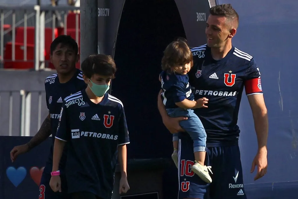 Walter Montillo volverá a ocupar la camiseta de U de Chile. Foto: Dragomir Yankovic/Photosport
