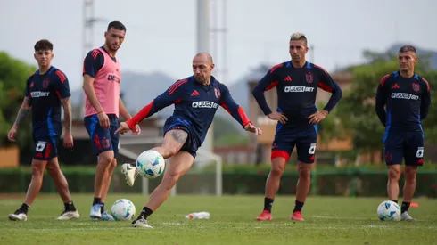 Marcelo Díaz fue el más querido en el entrenamiento de la U en Venezuela.