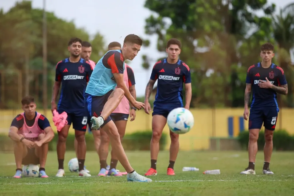 U de Chile ya está en Venezuela para el duelo ante Carabobo por Copa Libertadores (@udechile)