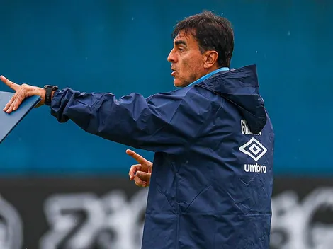 Quinteros estalla contra Gremio tras su despido y lo compara con Colo Colo