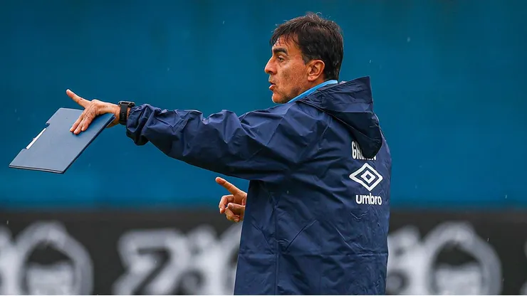 Gustavo Quinteros rompió el silencio tras su despido