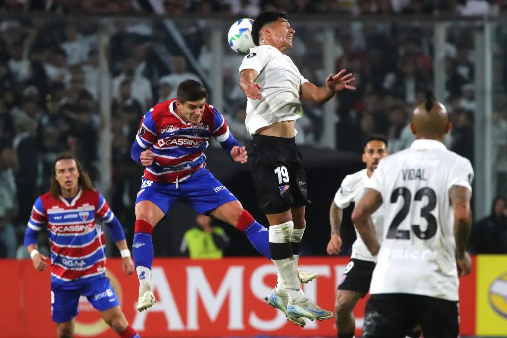 Salomón Rodríguez jugó muy mal ante Fortaleza. Foto: Jonnathan Oyarzun/Photosport