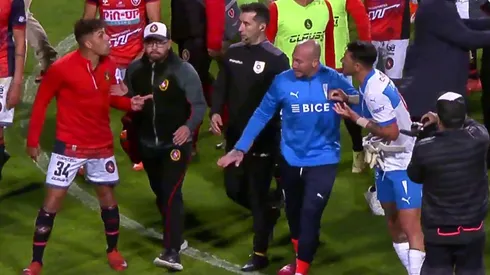 Pinares y Zampedri tuvieron un fuerte encontrón.