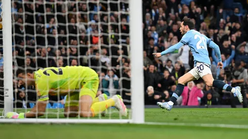 Emiliano Martínez falló nuevamente y Manchester City terminó venciendo al Aston Villa.
