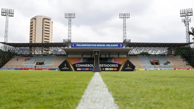 El diluvio pasó por Venezuela y así dejó el estadio donde juega la U
