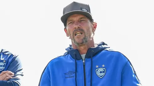 Carlos Desio es el DT de Cienciano.